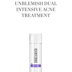 Rodan + Fields dual intensive acne treatment